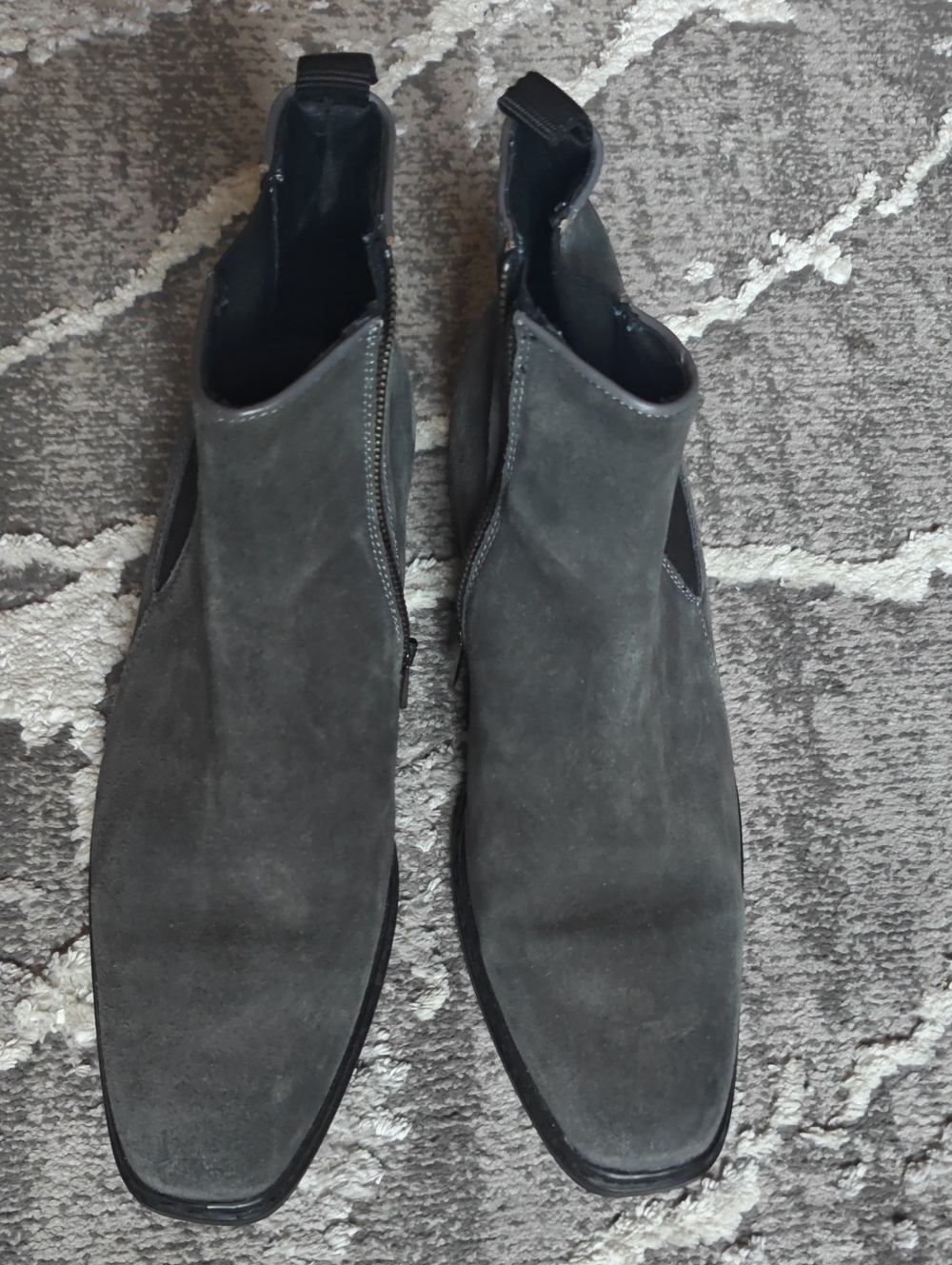 Karl Lagerfeld Men's Gray Suede Chukka Boots